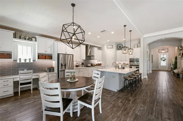 $769,900 | 6117 Shadowlake Drive, Apollo Beach, FL 33572