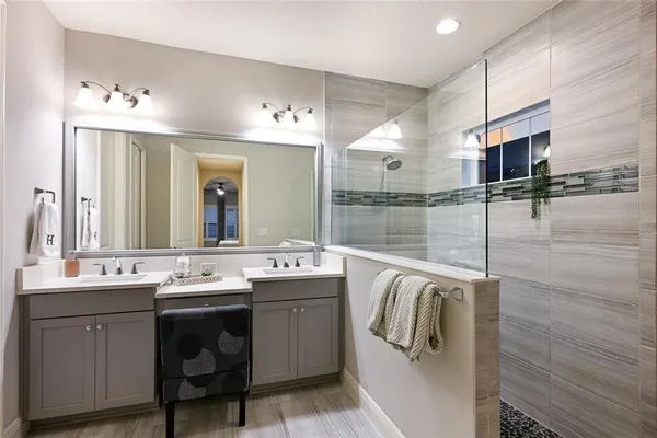 $769,900 | 6117 Shadowlake Drive, Apollo Beach, FL 33572