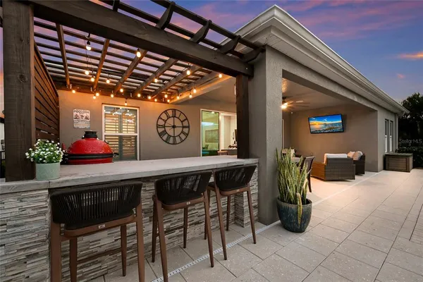 $769,900 | 6117 Shadowlake Drive, Apollo Beach, FL 33572
