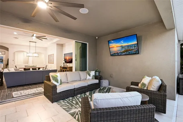 $769,900 | 6117 Shadowlake Drive, Apollo Beach, FL 33572