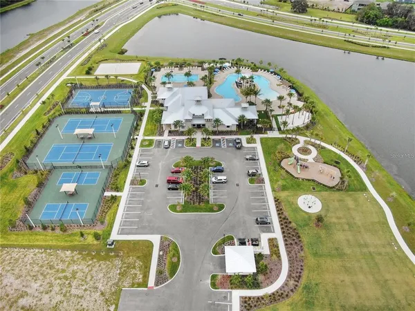 $769,900 | 6117 Shadowlake Drive, Apollo Beach, FL 33572
