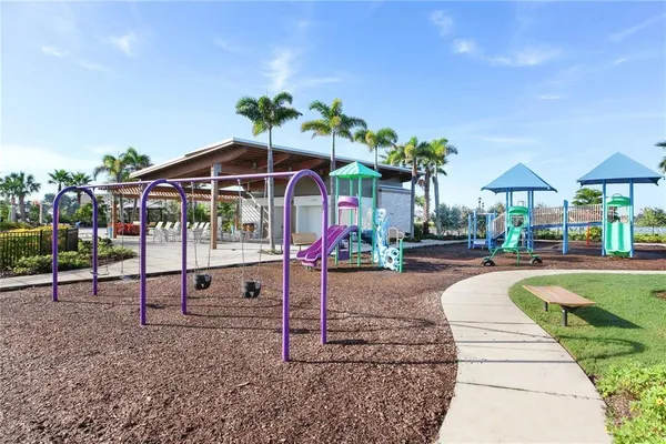 $769,900 | 6117 Shadowlake Drive, Apollo Beach, FL 33572