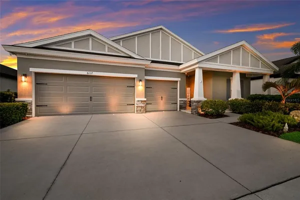 $769,900 | 6117 Shadowlake Drive, Apollo Beach, FL 33572