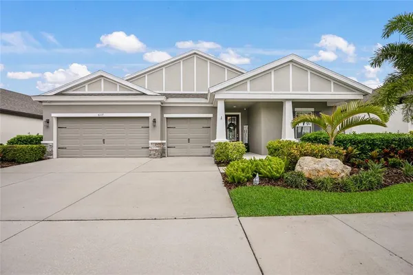 $769,900 | 6117 Shadowlake Drive, Apollo Beach, FL 33572