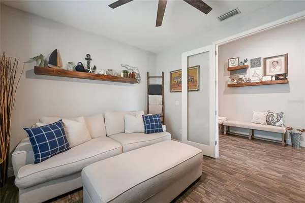 $769,900 | 6117 Shadowlake Drive, Apollo Beach, FL 33572