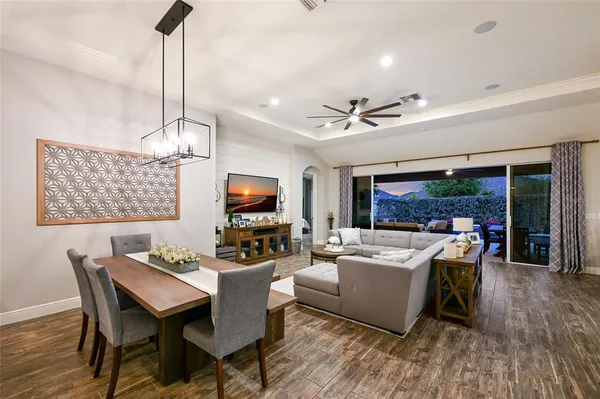 $769,900 | 6117 Shadowlake Drive, Apollo Beach, FL 33572