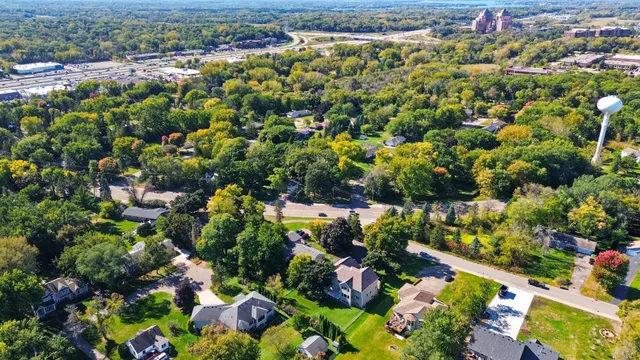 $1,100,000 | 301 Plymouth Road, Minnetonka, MN 55305