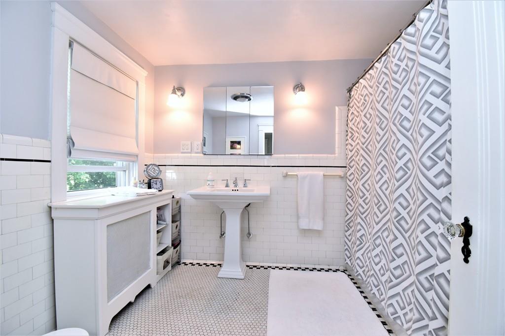 34 Upland Road Attleboro, MA 02703 - Photo 12 of 19 Gallery Image 12