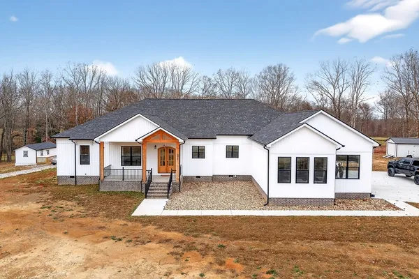 $1,790,000 | 377 Margot Drive, Sparta, TN 38583