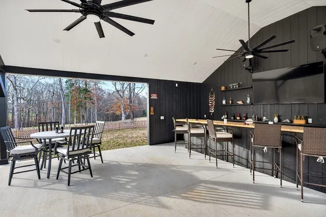 $1,790,000 | 377 Margot Drive, Sparta, TN 38583