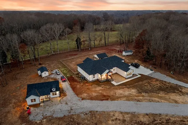 $1,790,000 | 377 Margot Drive, Sparta, TN 38583