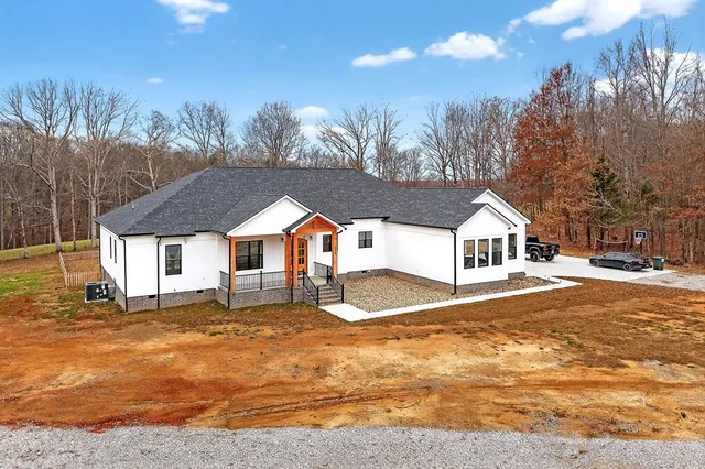 $1,790,000 | 377 Margot Drive, Sparta, TN 38583