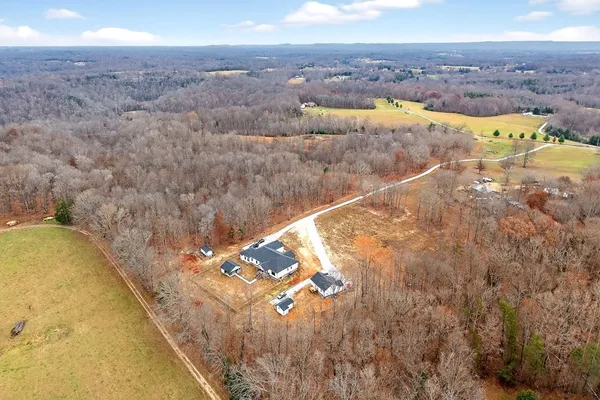 $1,790,000 | 377 Margot Drive, Sparta, TN 38583
