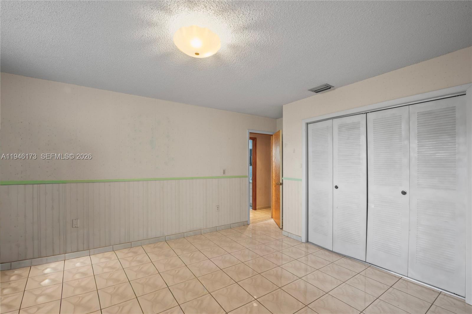 9730 Southwest 44th Street Miami, FL 33165 - Photo 19 of 53 a view of small space