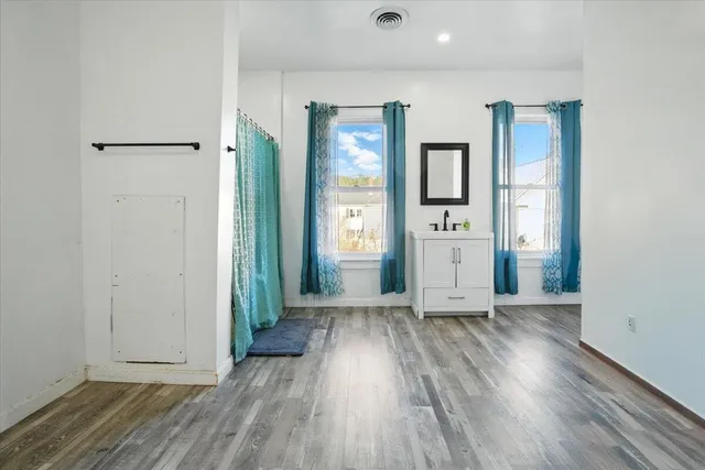 $213,900 | 84 Main Street, Dixfield, ME 04224