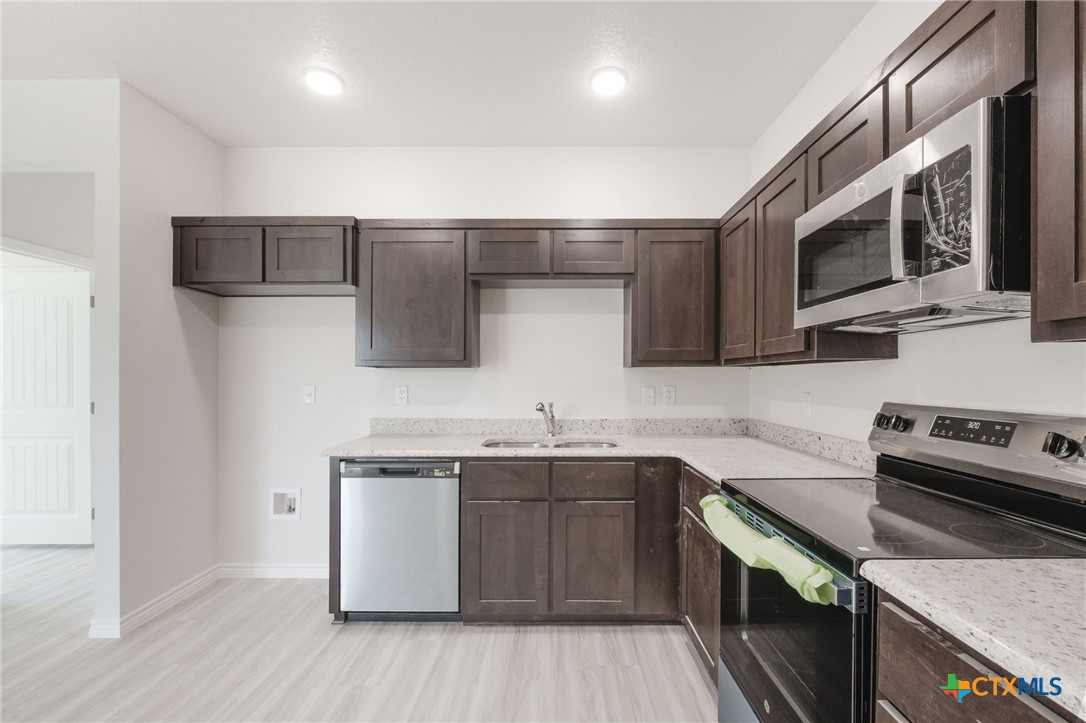 508 Adley Avenue Copperas Cove, TX 76522 - Photo 9 of 38