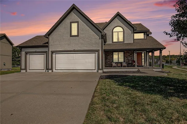 $540,000 | 13512 East 95th Terrace, Kansas City, MO 64138