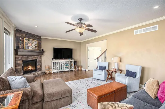 $540,000 | 13512 East 95th Terrace, Kansas City, MO 64138