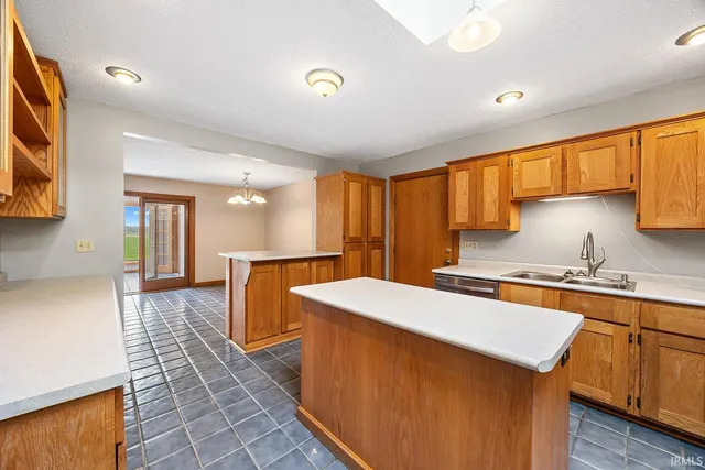 $450,000 | 2075 North 925 West, Delphi, IN 46923