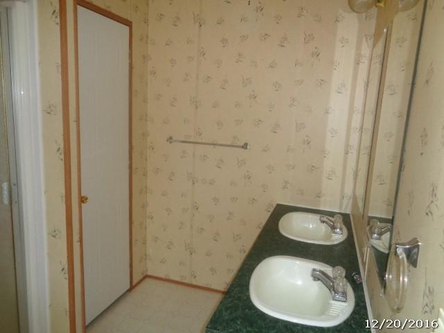 7513 Hunters Ridge Way Knoxville, TN 37914 - Photo 6 of 8 master-bath