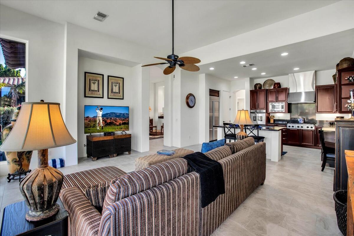 247 Loch Lomond Road Rancho Mirage, CA 92270 - Photo 15 of 63 16