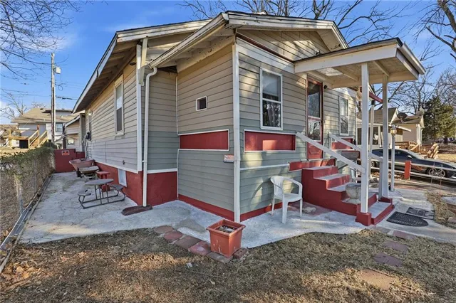 $95,000 | 803 South Cedar Avenue, Independence, MO 64053