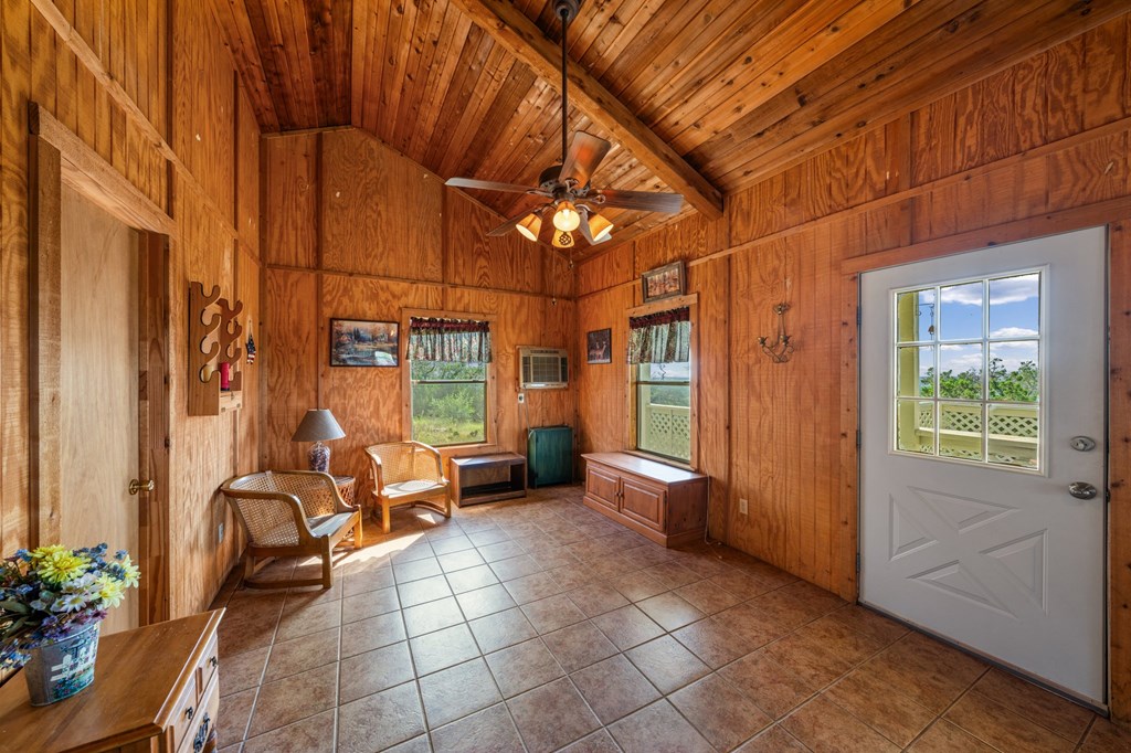 306 Enlightening Rd Mountain Mountain Home, TX 78058 - Photo 5 of 19