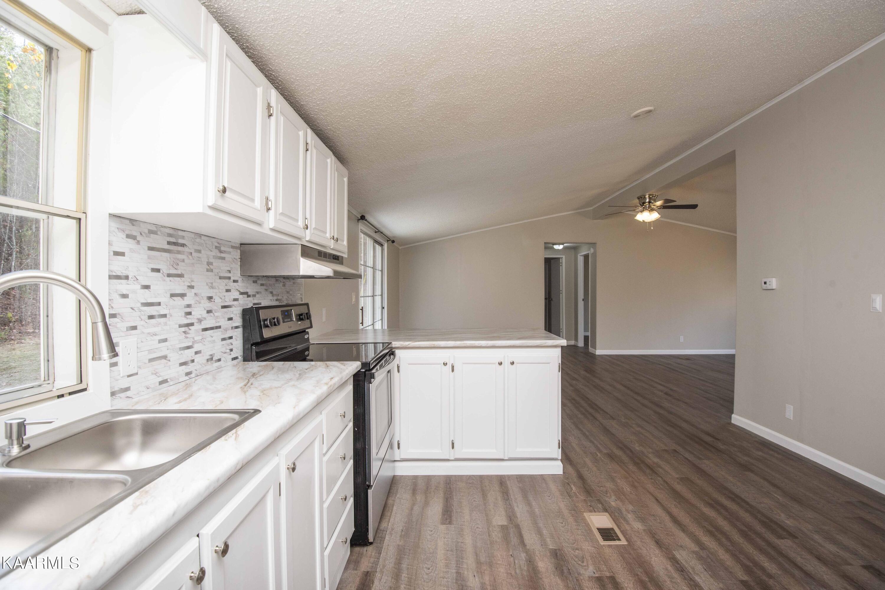 435 Johnson Road Maynardville, TN 37807 - Photo 11 of 37 kitchen 6_1