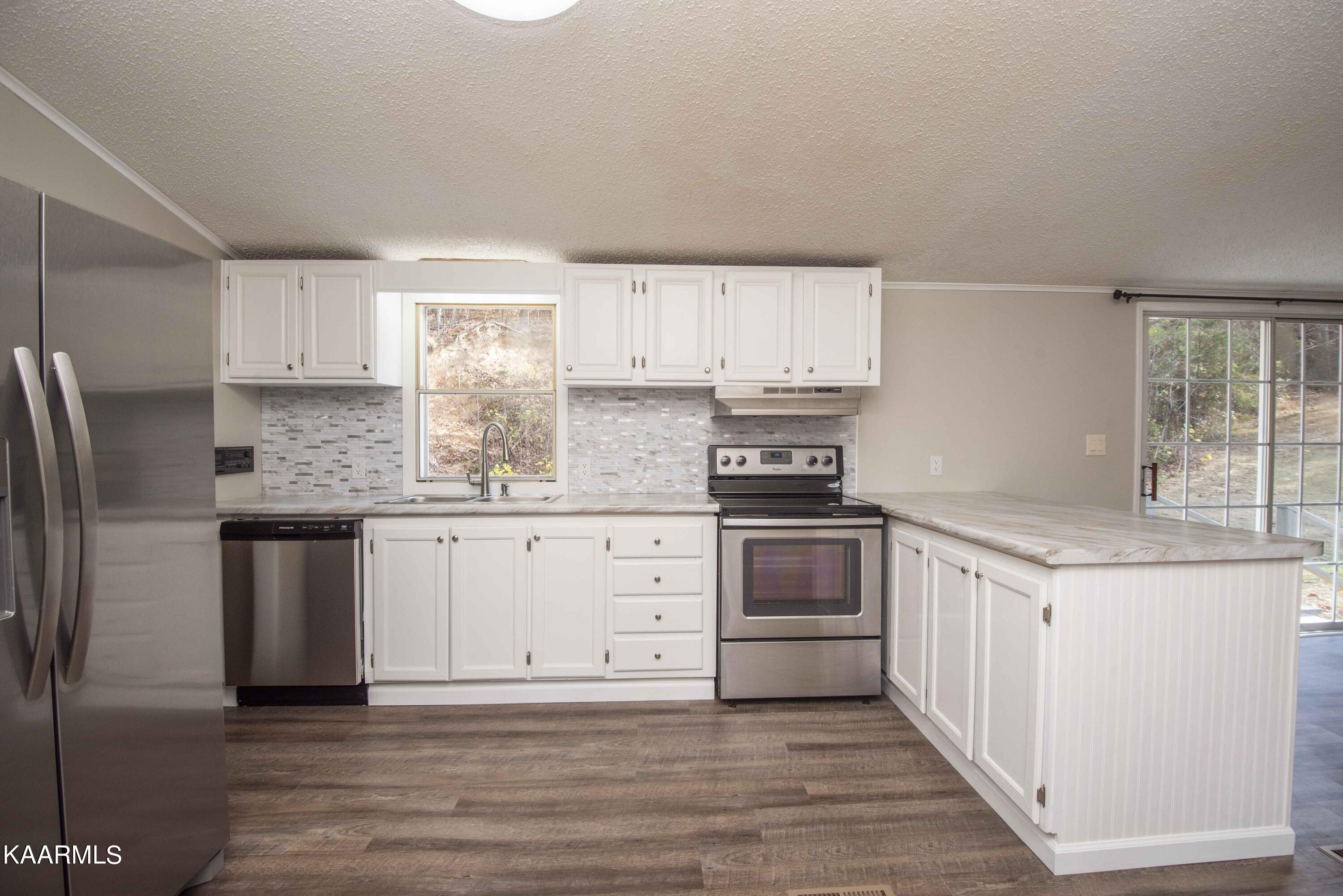 435 Johnson Road Maynardville, TN 37807 - Photo 10 of 37 kitchen 5_1