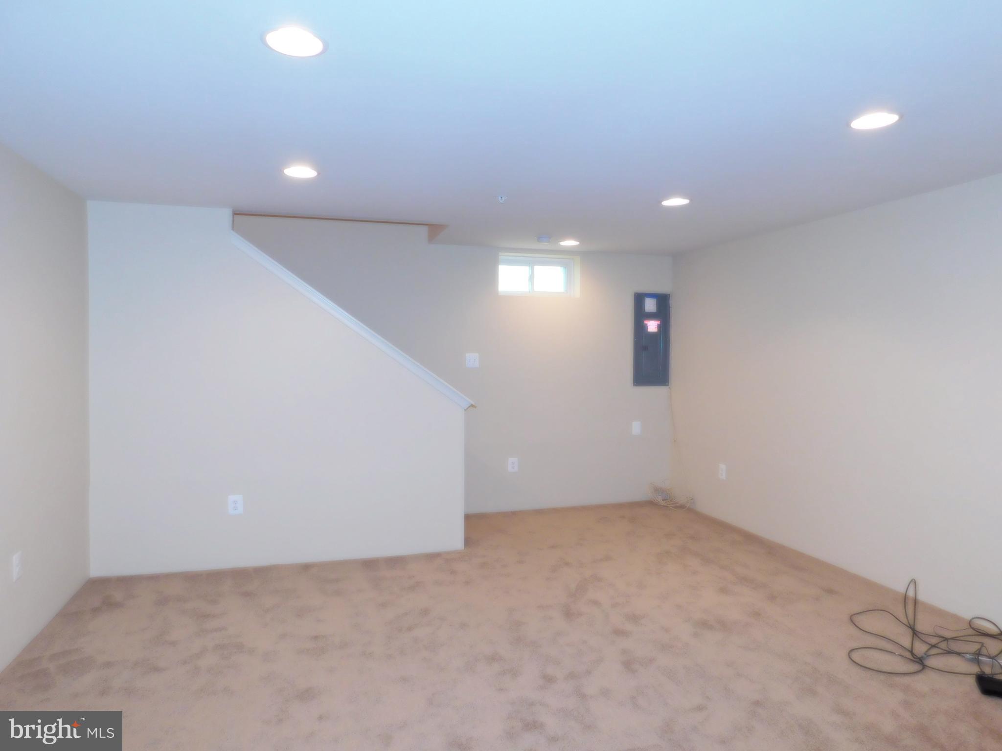 1632 Renaissance Drive Baltimore, MD 21221 - Photo 30 of 31