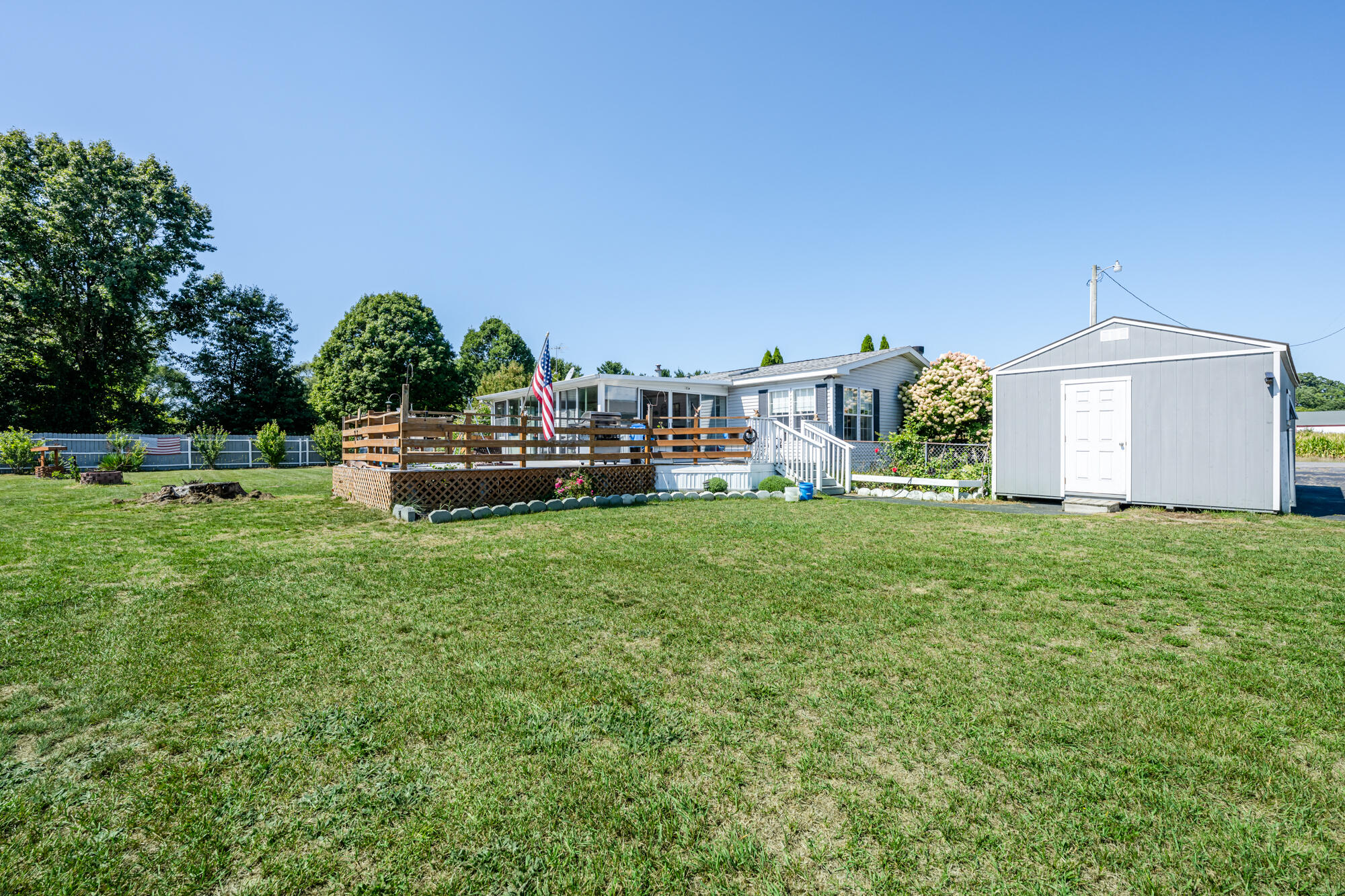 2462 Maple Lane Benton Harbor, MI 49022 - Photo 28 of 31 Maple-128