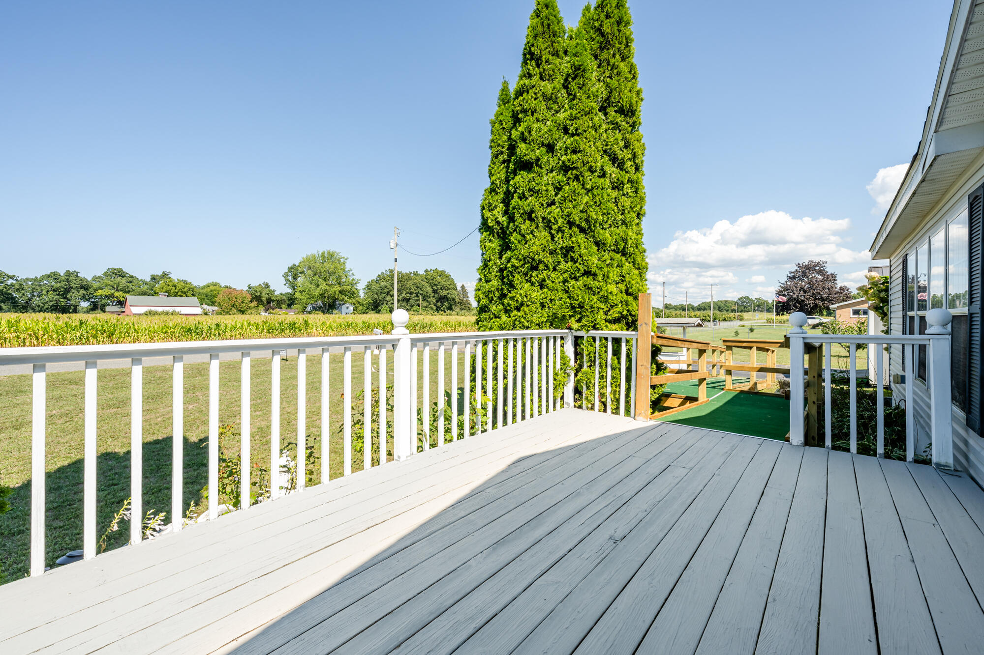2462 Maple Lane Benton Harbor, MI 49022 - Photo 3 of 31 Maple-103