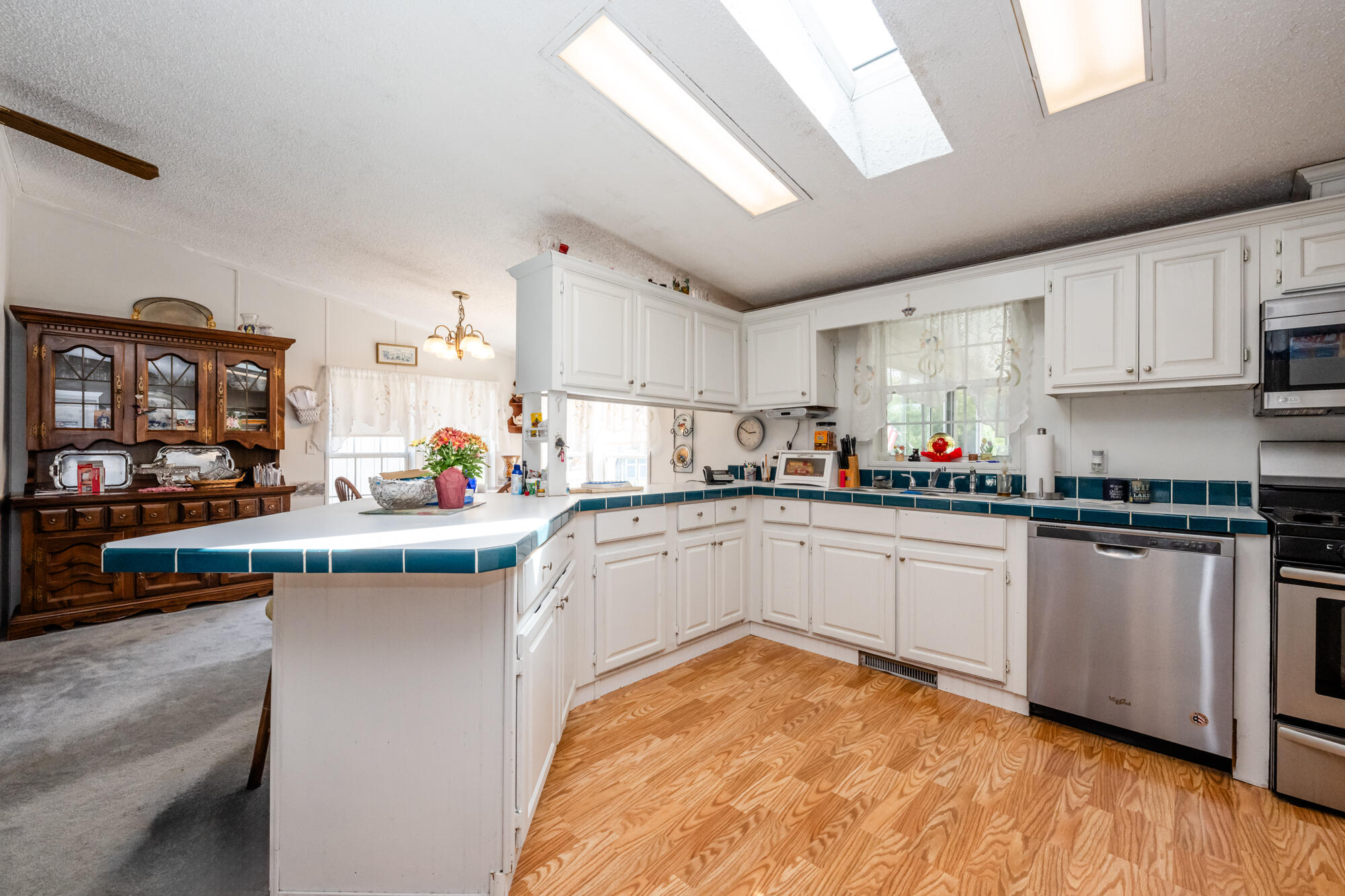 2462 Maple Lane Benton Harbor, MI 49022 - Photo 9 of 31 Maple-109