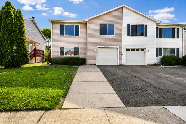 $348,000 | 3729 Dory Circle East, Hanover Park, IL 60133
