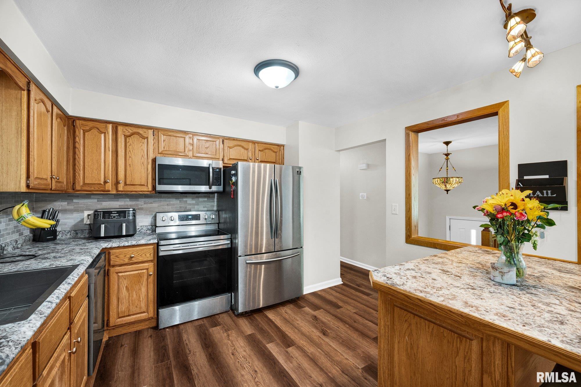 4748 South Sir Lancelot Court Mapleton, IL 61547 - Photo 7 of 21