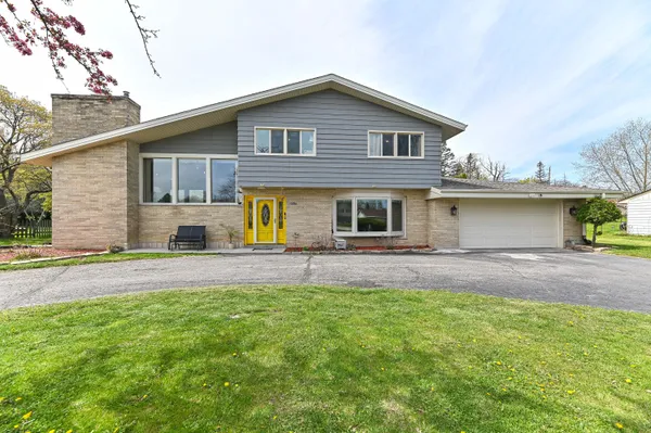 $620,000 | 8947 North Santa Monica Boulevard, Bayside, WI 53217