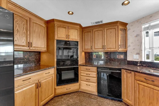 $529,000 | 2824 Blue Bell Drive, Redding, CA 96001