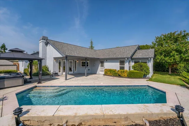 $529,000 | 2824 Blue Bell Drive, Redding, CA 96001
