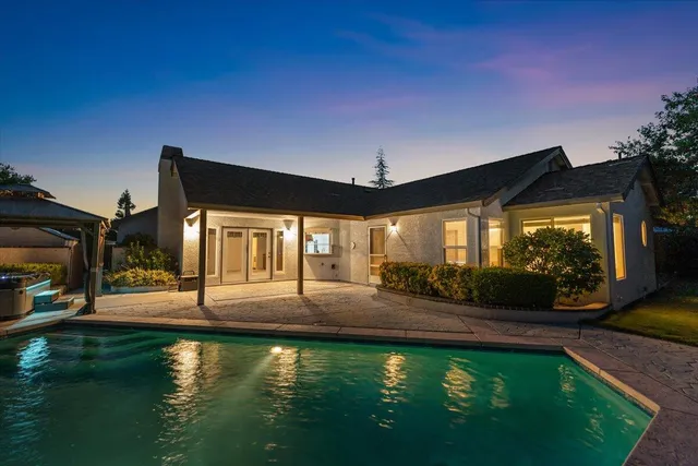 $529,000 | 2824 Blue Bell Drive, Redding, CA 96001