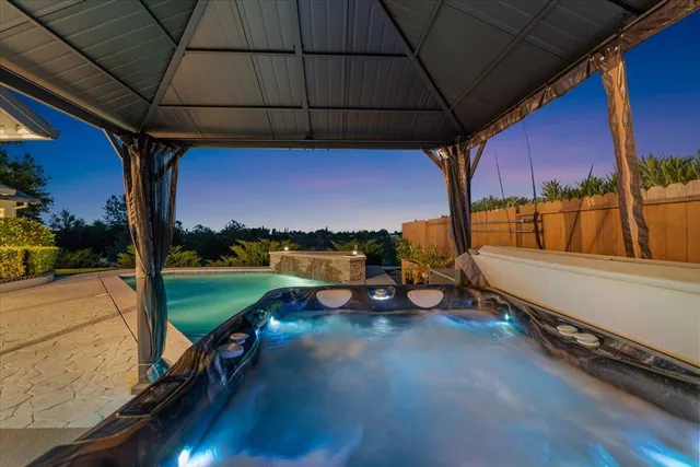 $529,000 | 2824 Blue Bell Drive, Redding, CA 96001