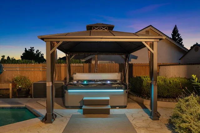 $529,000 | 2824 Blue Bell Drive, Redding, CA 96001