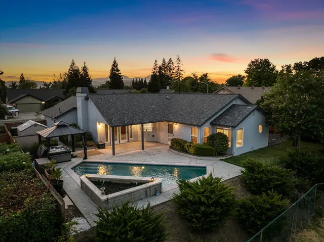 $529,000 | 2824 Blue Bell Drive, Redding, CA 96001