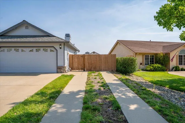 $529,000 | 2824 Blue Bell Drive, Redding, CA 96001