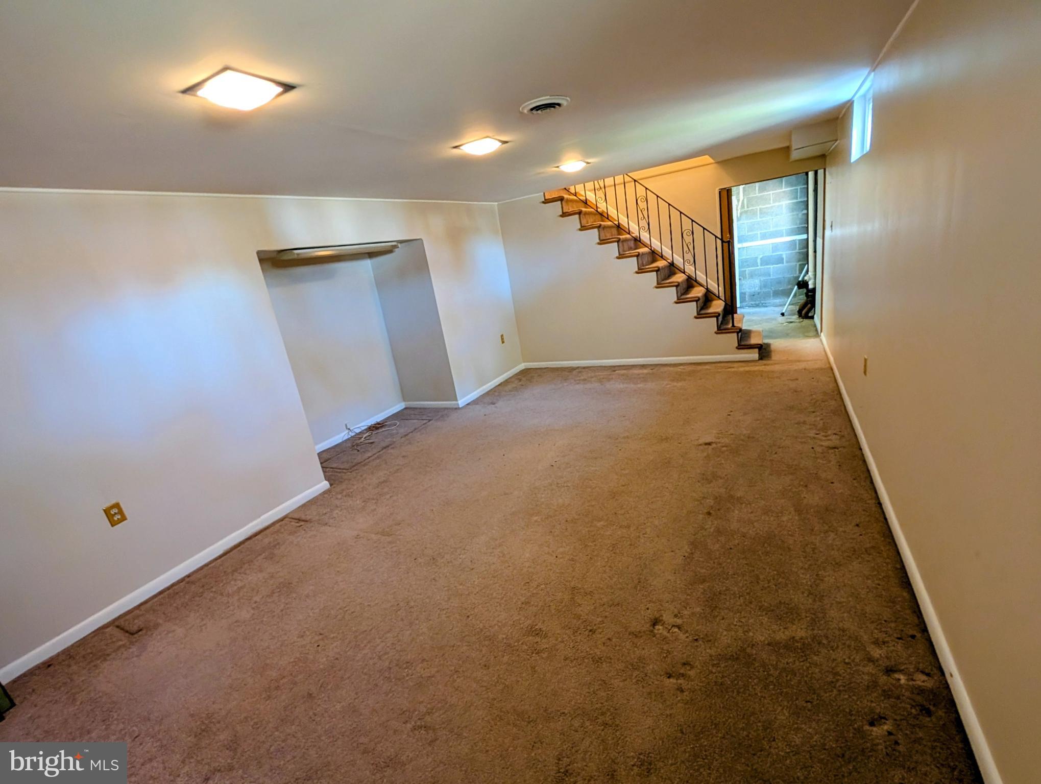 3464 Hillcroft Road Huntingdon Valley, PA 19006 - Photo 15 of 16