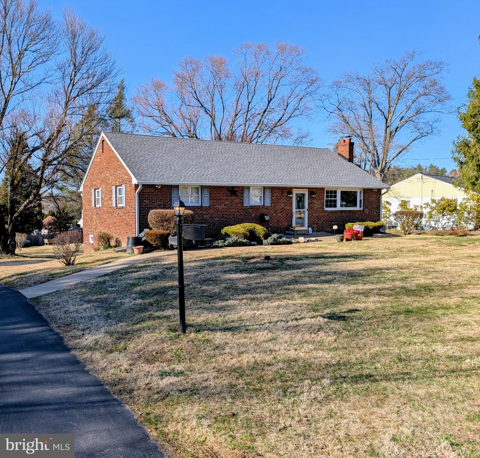 3464 Hillcroft Road Huntingdon Valley, PA 19006 - Photo 4 of 16