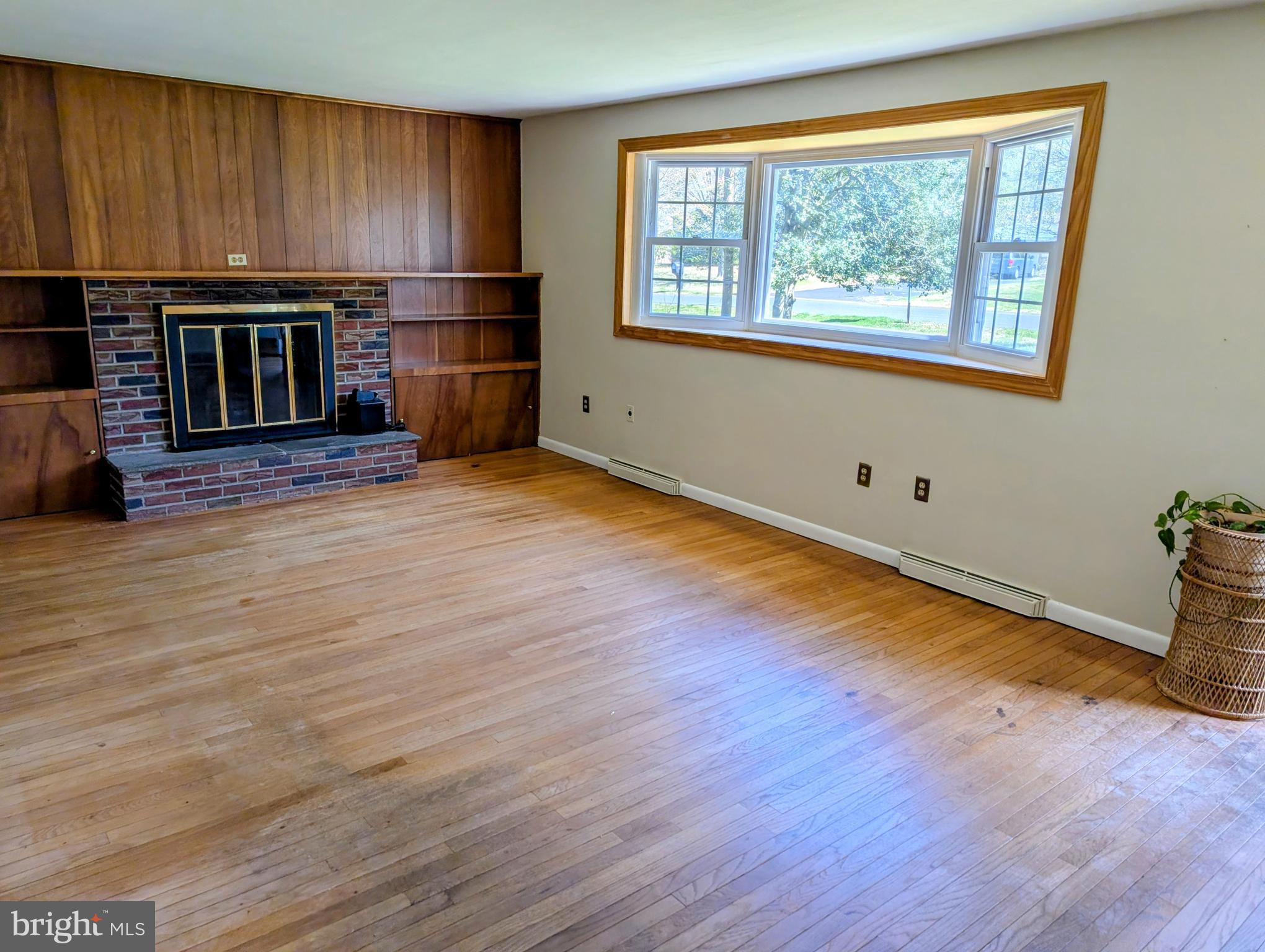 3464 Hillcroft Road Huntingdon Valley, PA 19006 - Photo 7 of 16