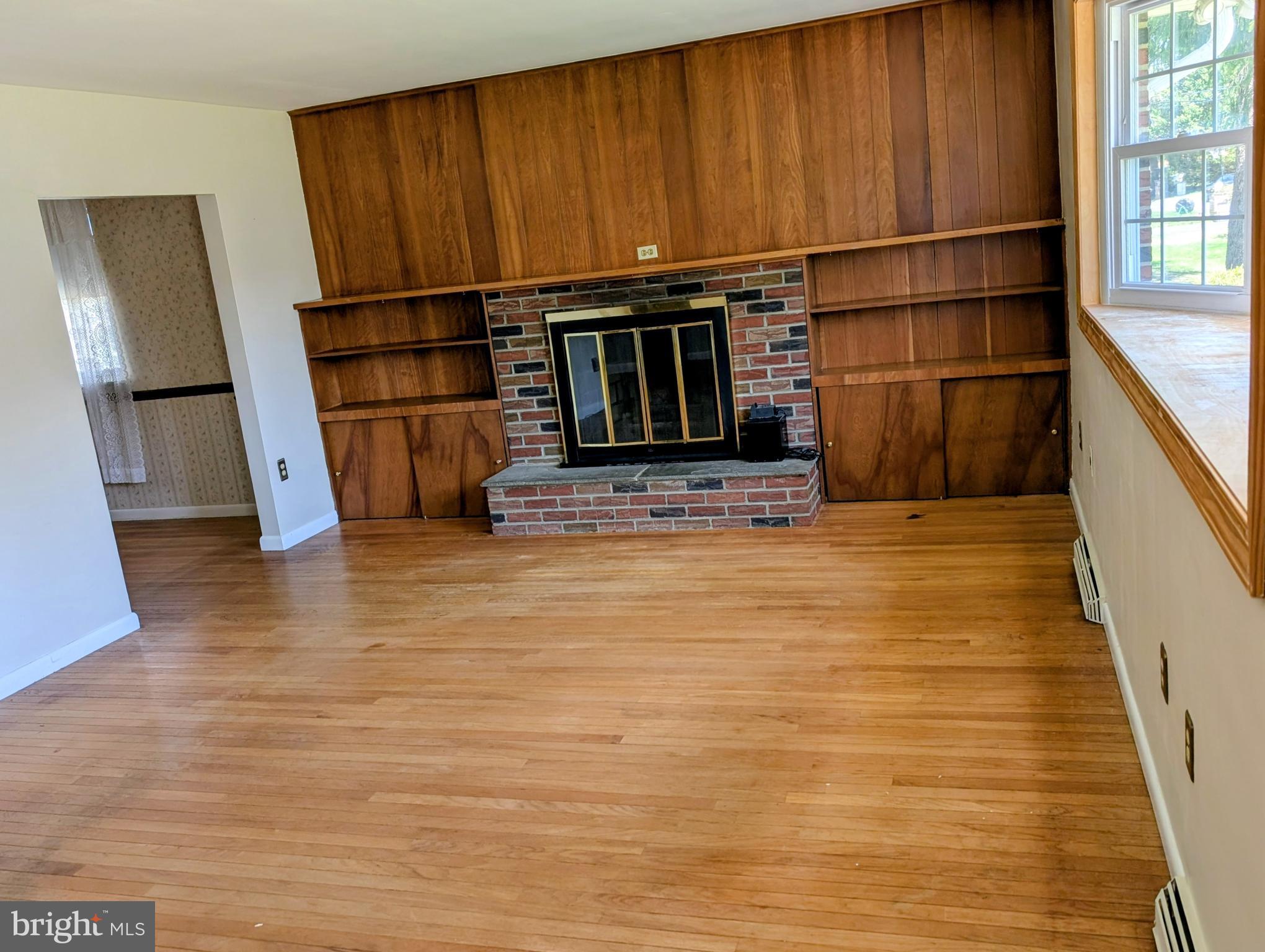 3464 Hillcroft Road Huntingdon Valley, PA 19006 - Photo 8 of 16