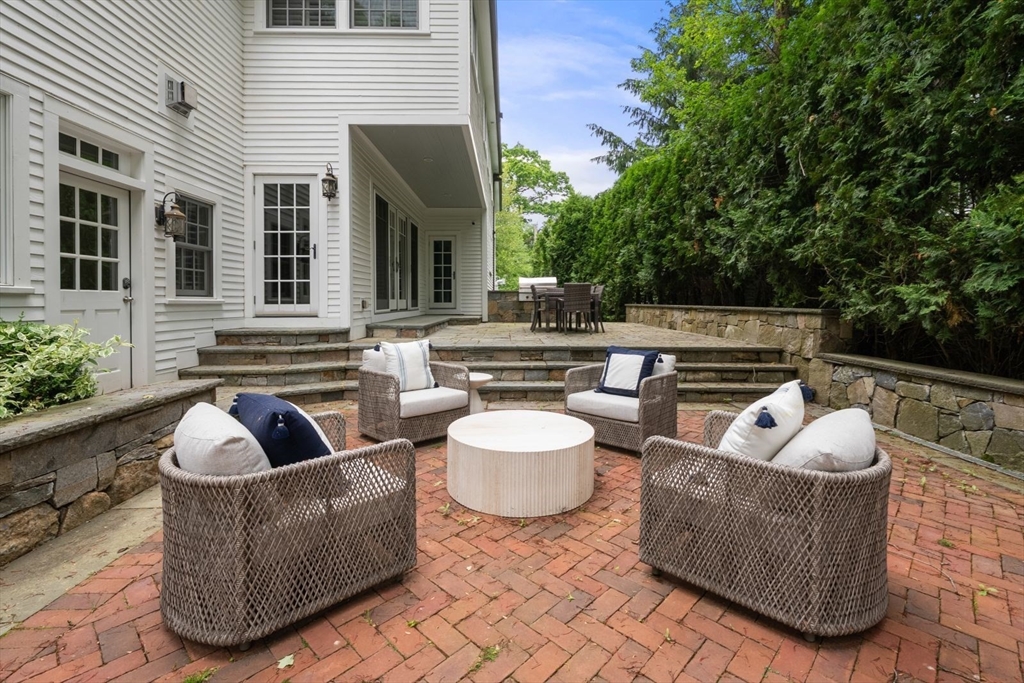25 Kenilworth Road Wellesley, MA 02482 - Photo 36 of 42
