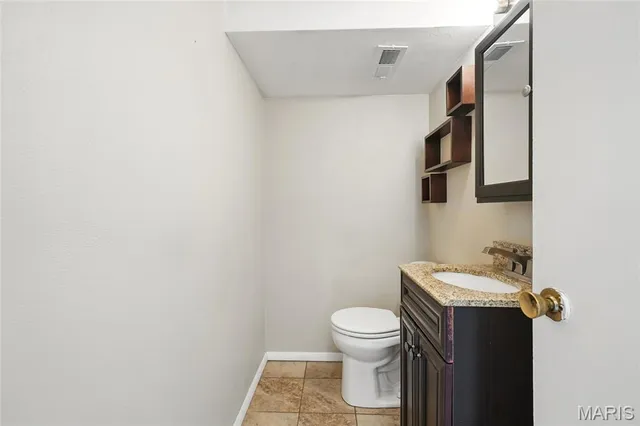 $145,000 | 10161 Squire Meadows Drive, Unit E, St. Louis, MO 63123