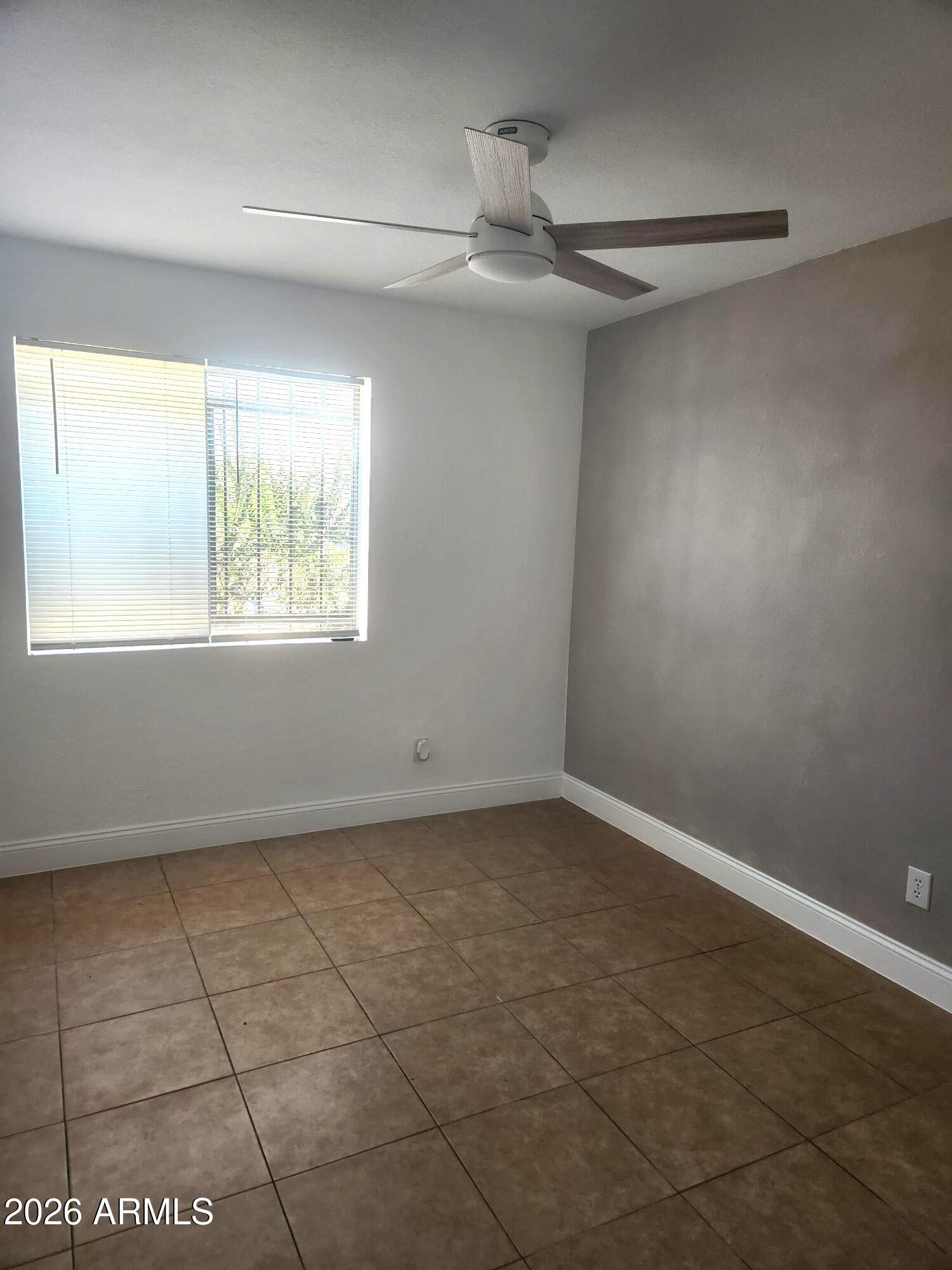 6702 West Roma Avenue Phoenix, AZ 85033 - Photo 8 of 17
